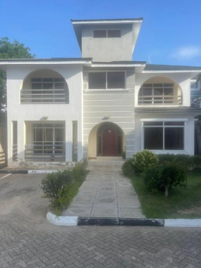Ruby Villas, Kaloleni